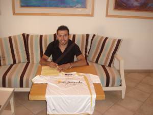 Il momento della firma